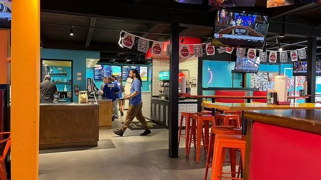 Fuzzy's Taco Shop
